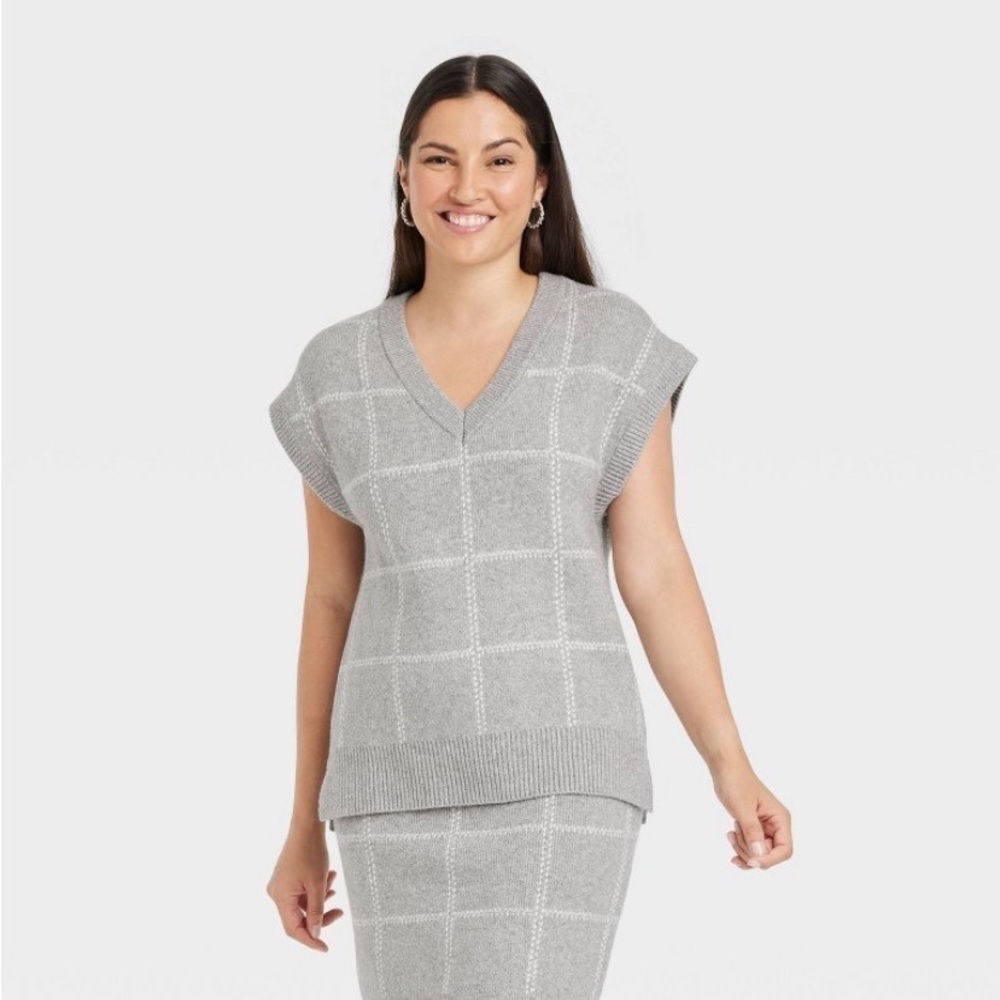 A new day v neck sweater nwt